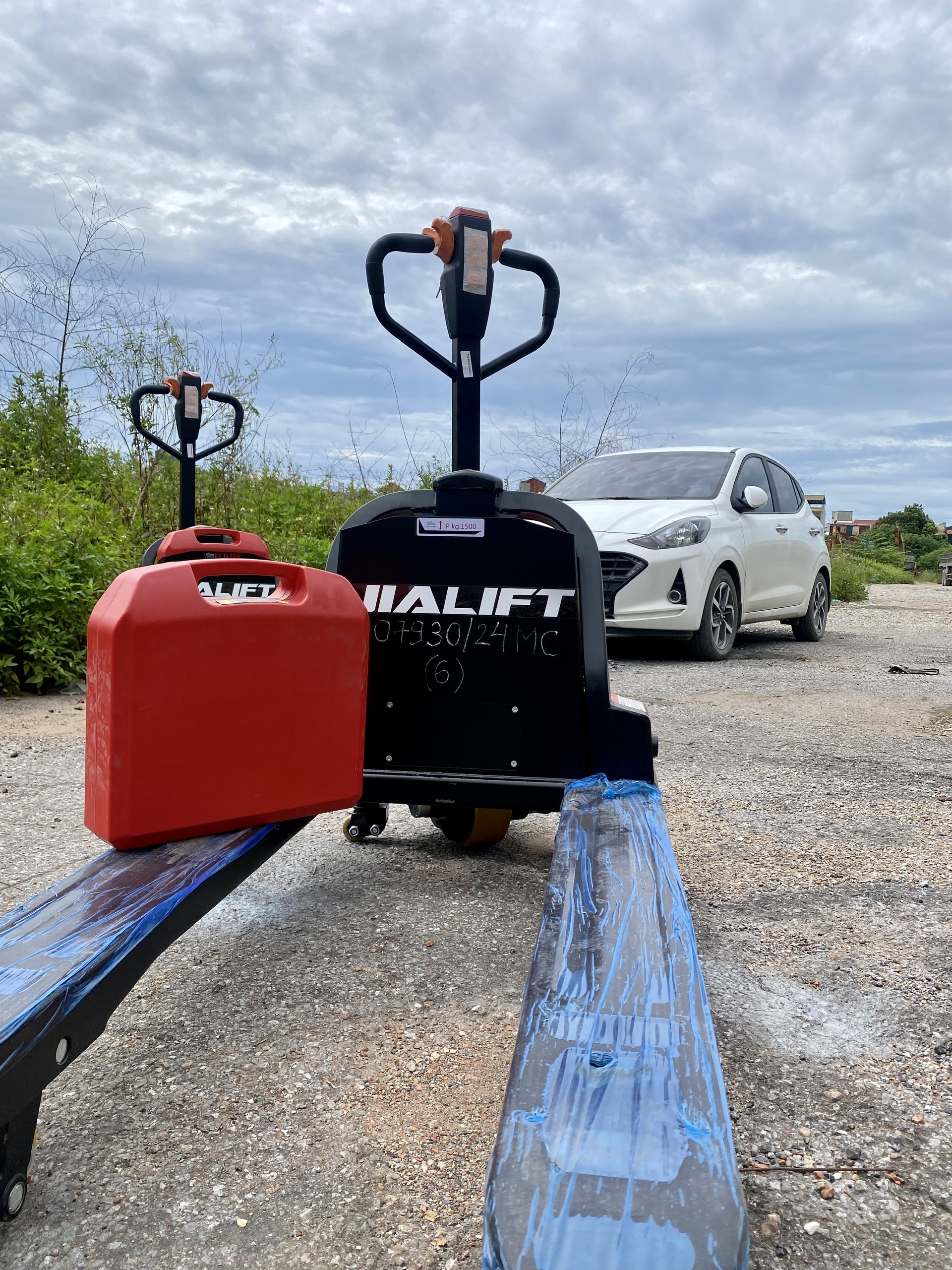 PIN LITHIUM XE NÂNG TAY ĐIỆN 1,5-2 TẤN - Ảnh 2