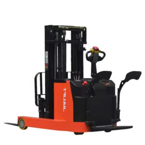 Alternative view of XE NÂNG ĐIỆN REACH TRUCK 1,5 TẤN Q1530D/Q1545D