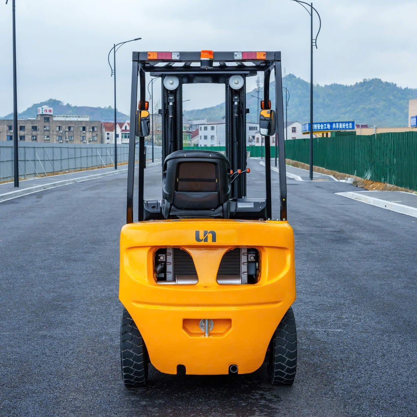 XE NÂNG DẦU UN 3 TẤN N SERIES FD30T - Ảnh 3
