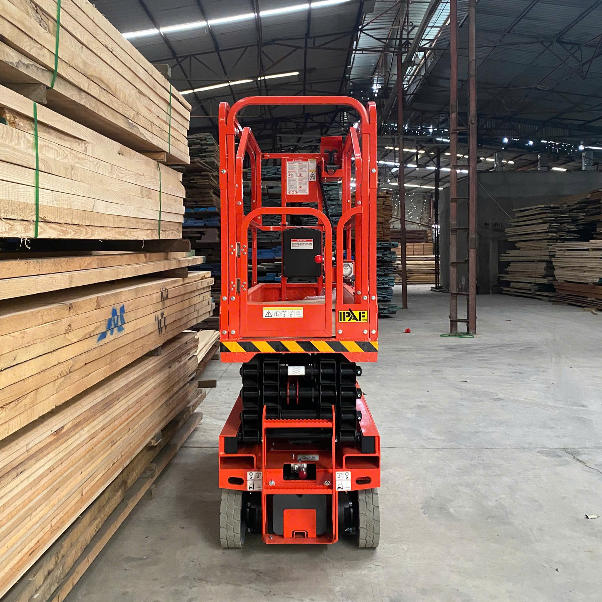 XE NÂNG NGƯỜI CẮT KÉO 6M JIALIFT JS0607 - Ảnh 4