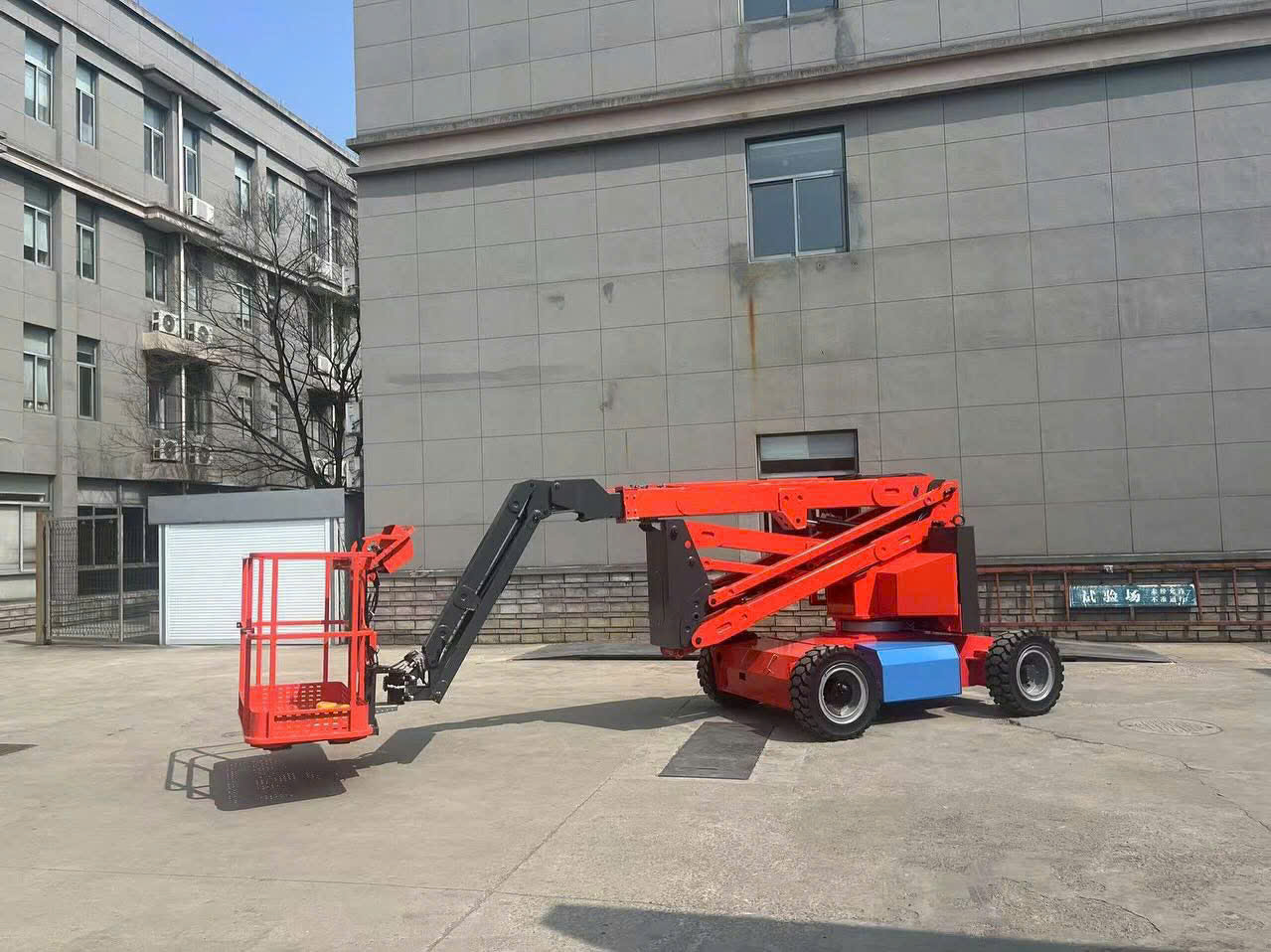 THANG NÂNG NGƯỜI BOOMLIFT JIALIFT 14M-20M - Ảnh 3