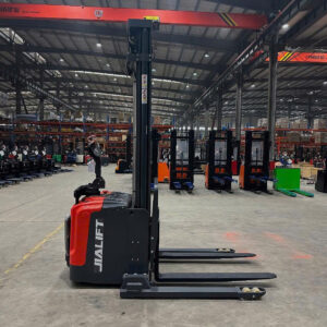 Alternative view of XE NÂNG ĐIỆN CHÂN RỘNG 2 TẤN CL2030GAY