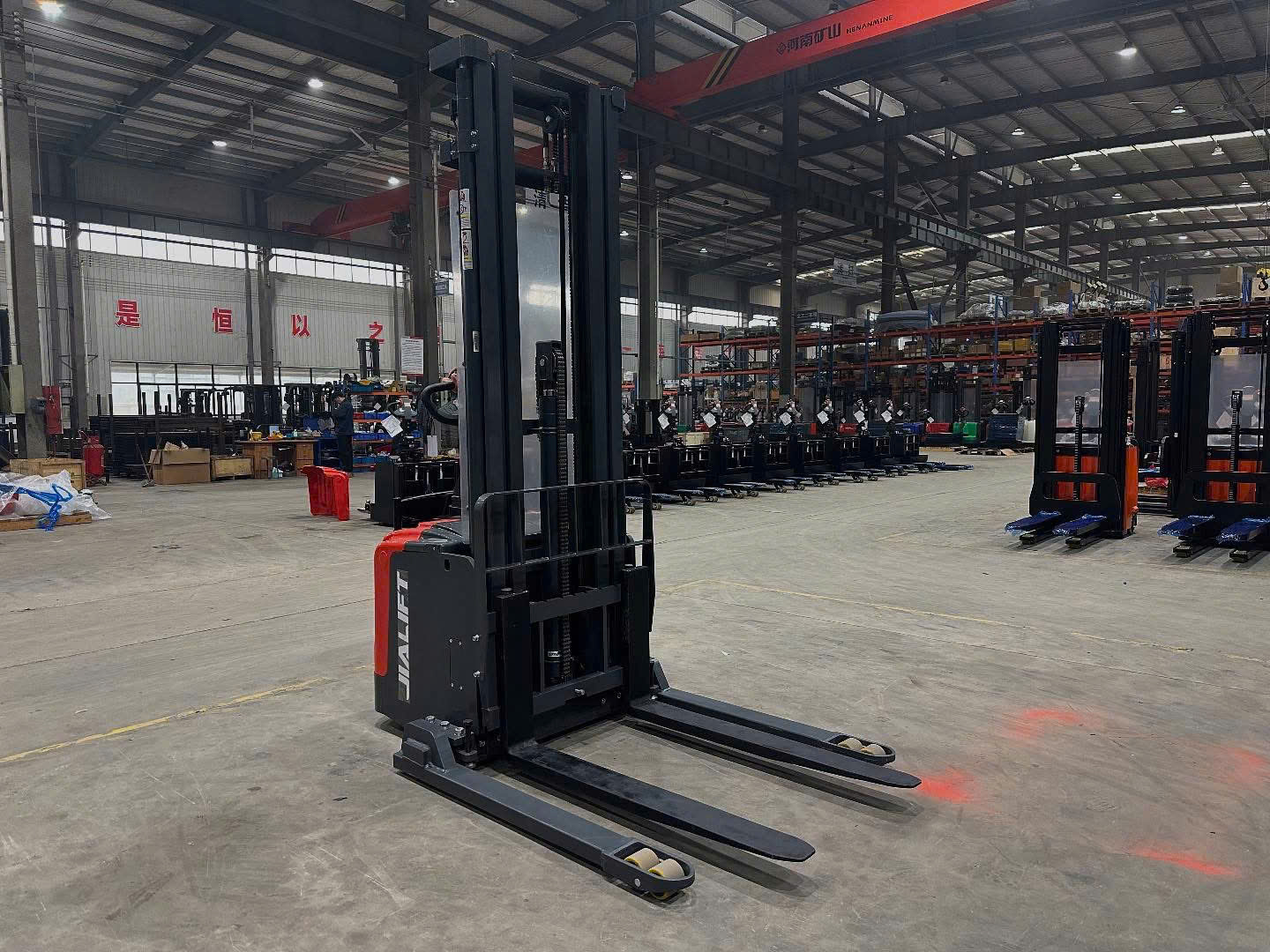 XE NÂNG ĐIỆN CHÂN RỘNG 2 TẤN CL2030GAY - Ảnh 3