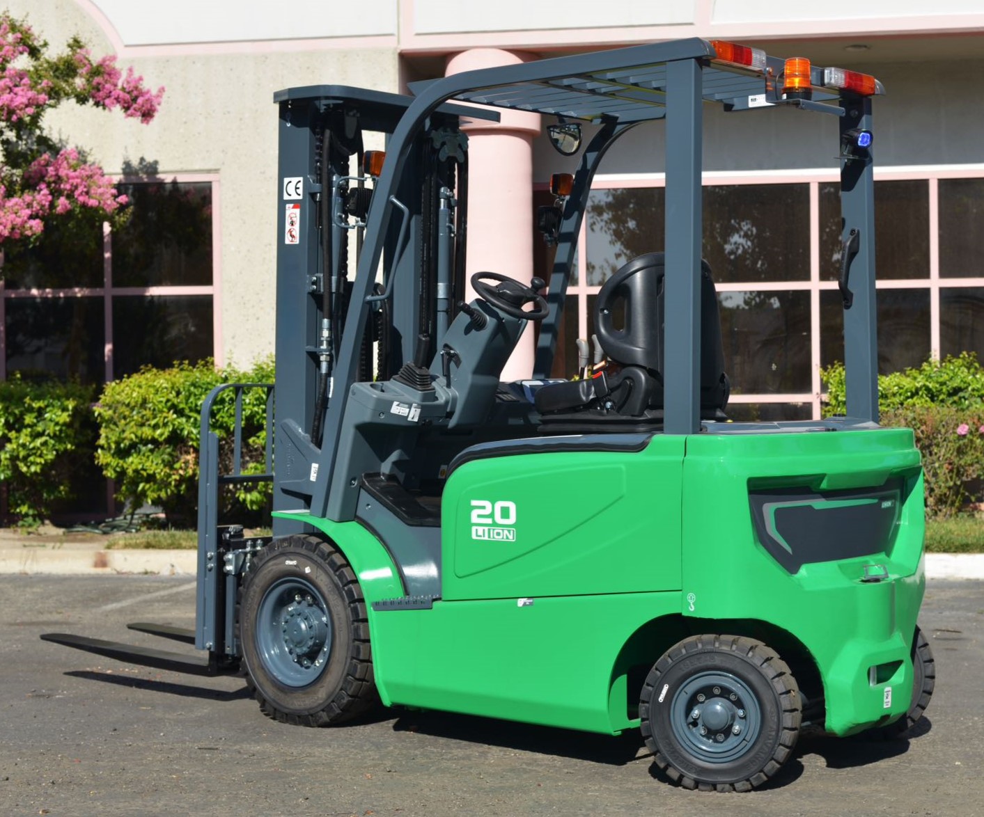 XE NÂNG ĐIỆN NGỒI LÁI 2,5 TẤN JIALIFT E25A