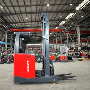 XE NÂNG ĐIỆN REACH TRUCK 2 TẤN QGB20S