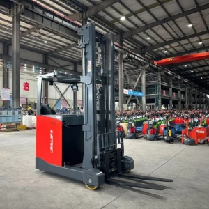 Alternative view of XE NÂNG ĐIỆN REACH TRUCK 2 TẤN QGB20S