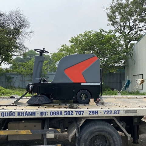 XE QUÉT RÁC NGỒI LÁI YANGZI S5 - Ảnh 3