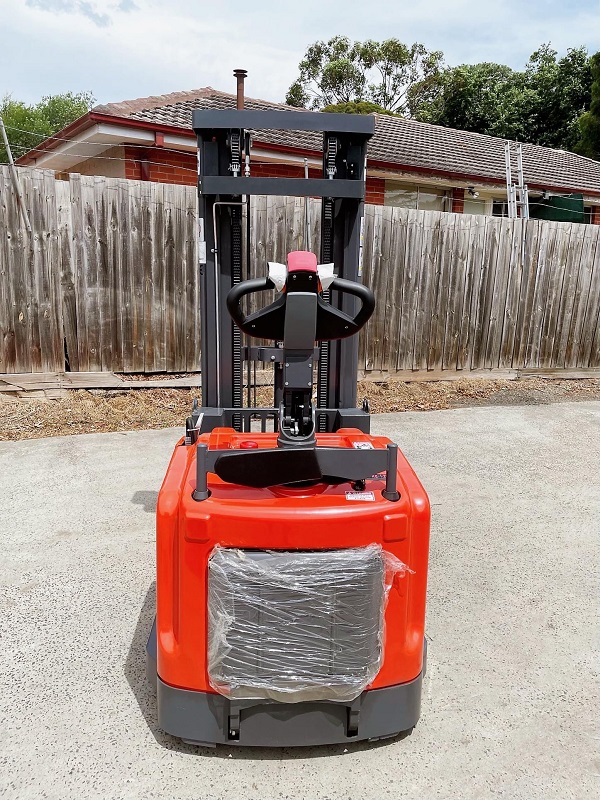 XE NÂNG ĐIỆN STACKER ĐỐI TRỌNG 1,5 TẤN E1530GL - Ảnh 5