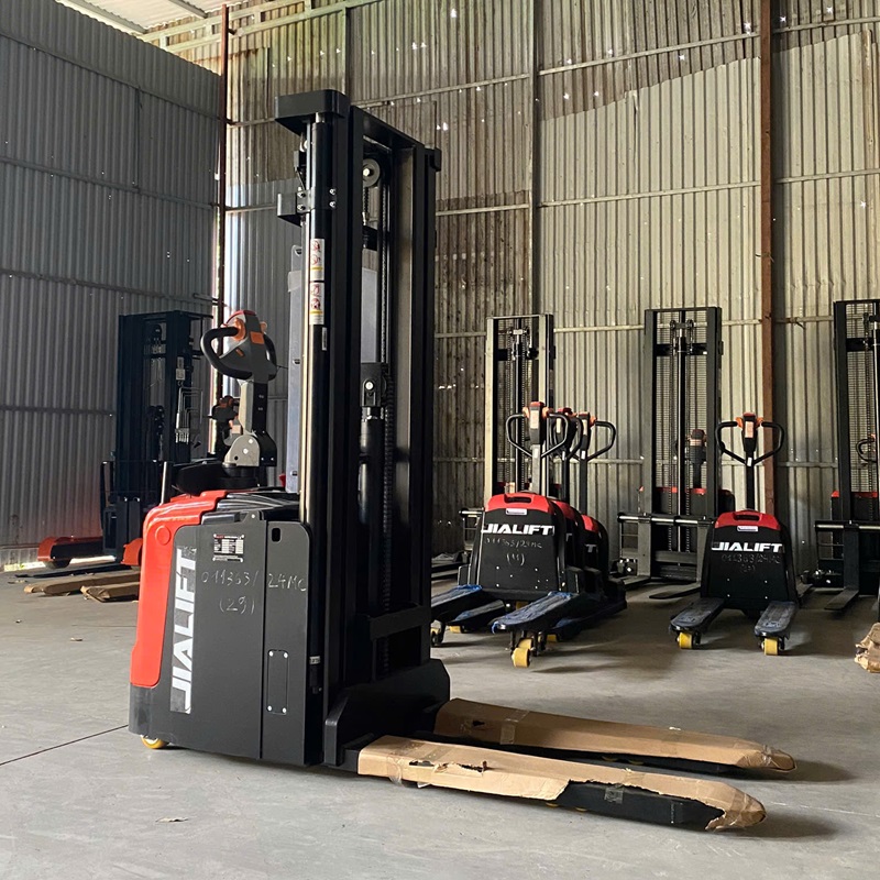 XE NÂNG ĐIỆN STACKER 1,6 TẤN CL1645GA - Ảnh 3