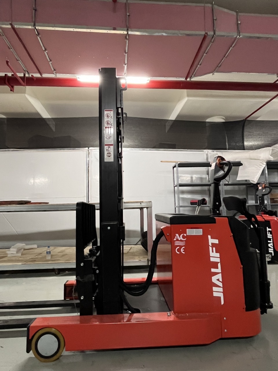 XE NÂNG ĐIỆN REACH TRUCK 1,5 TẤN Q1530D/Q1545D - Ảnh 7