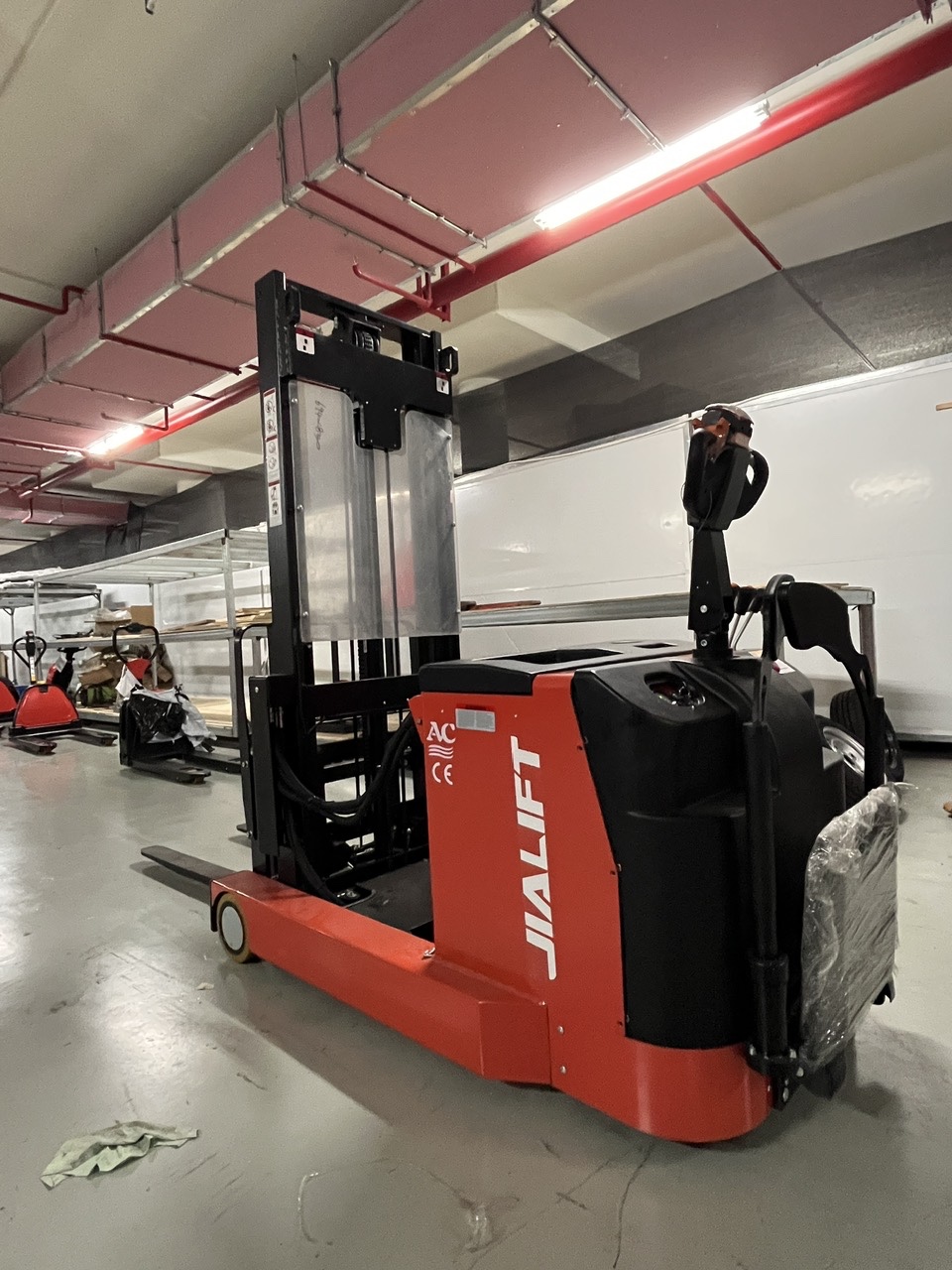 XE NÂNG ĐIỆN REACH TRUCK 1,5 TẤN Q1530D/Q1545D - Ảnh 5