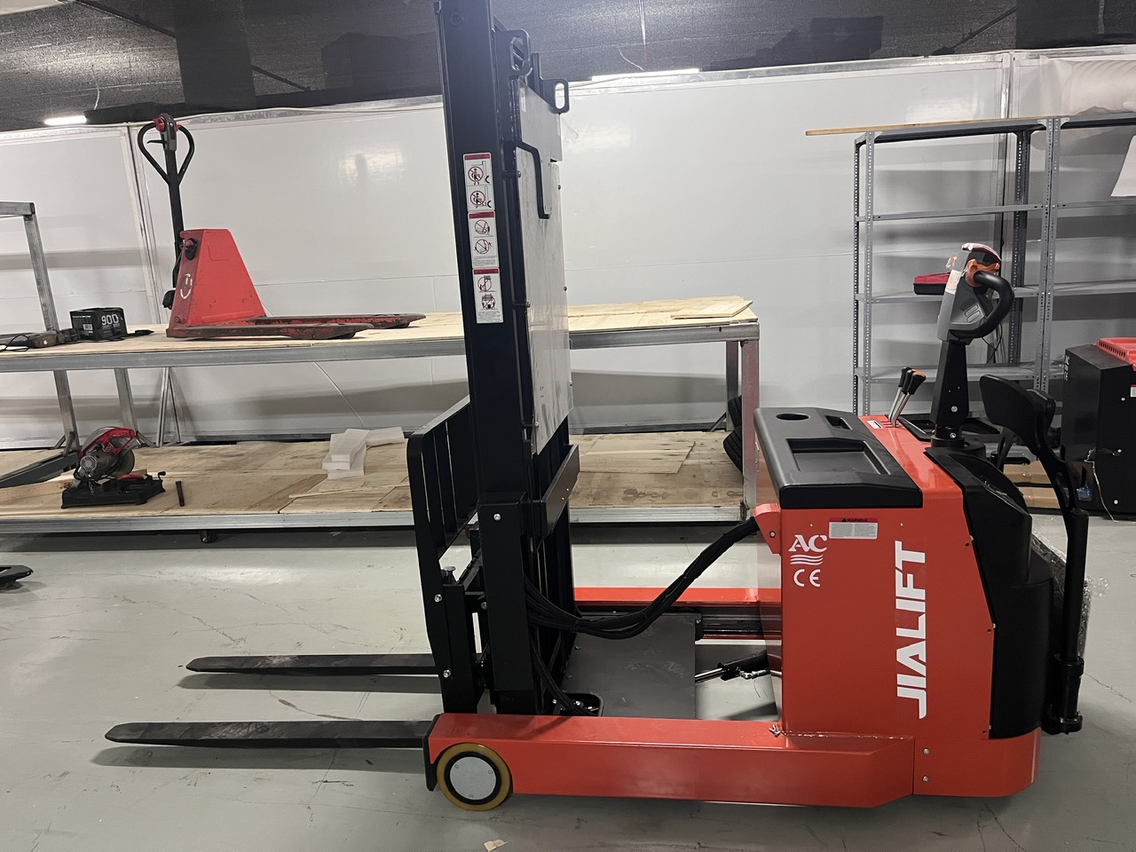 XE NÂNG ĐIỆN REACH TRUCK 1,5 TẤN Q1530D/Q1545D - Ảnh 4