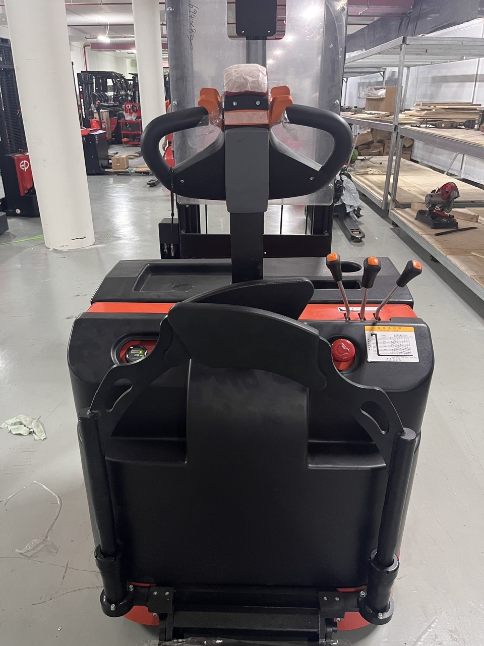 XE NÂNG ĐIỆN REACH TRUCK 1,5 TẤN Q1530D/Q1545D - Ảnh 8