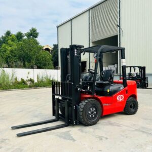 Alternative view of XE NÂNG DẦU 3 TẤN CPCD30T3/H3
