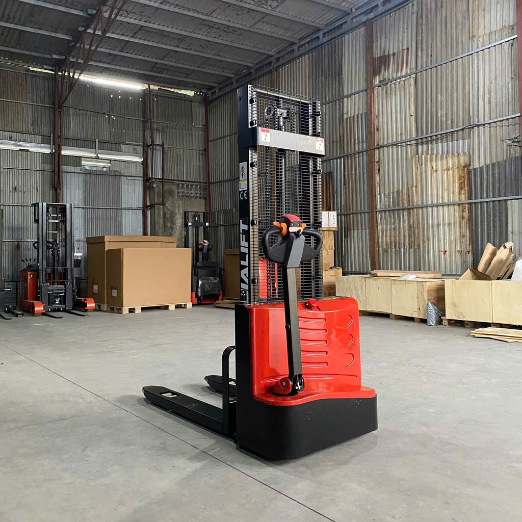 XE NÂNG ĐIỆN STACKER 1,5 TẤN CL1530JB - Ảnh 5